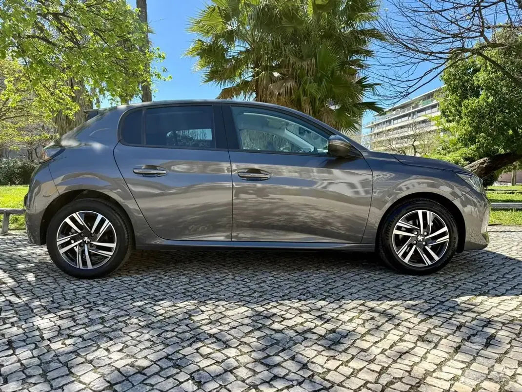 Peugeot 208 2021 - 12790 EUR, 71950 km - AUTO.MOTO.pt - 71950km - foto 10 de 41