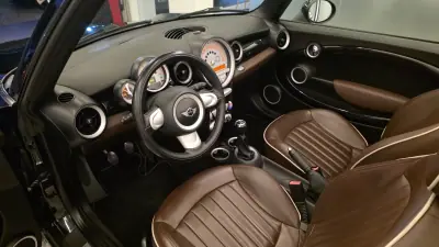 MINI Cooper 2010 - 9900 EUR, 144067 km - AUTO.MOTO.pt - 144067km - foto 6 de 56