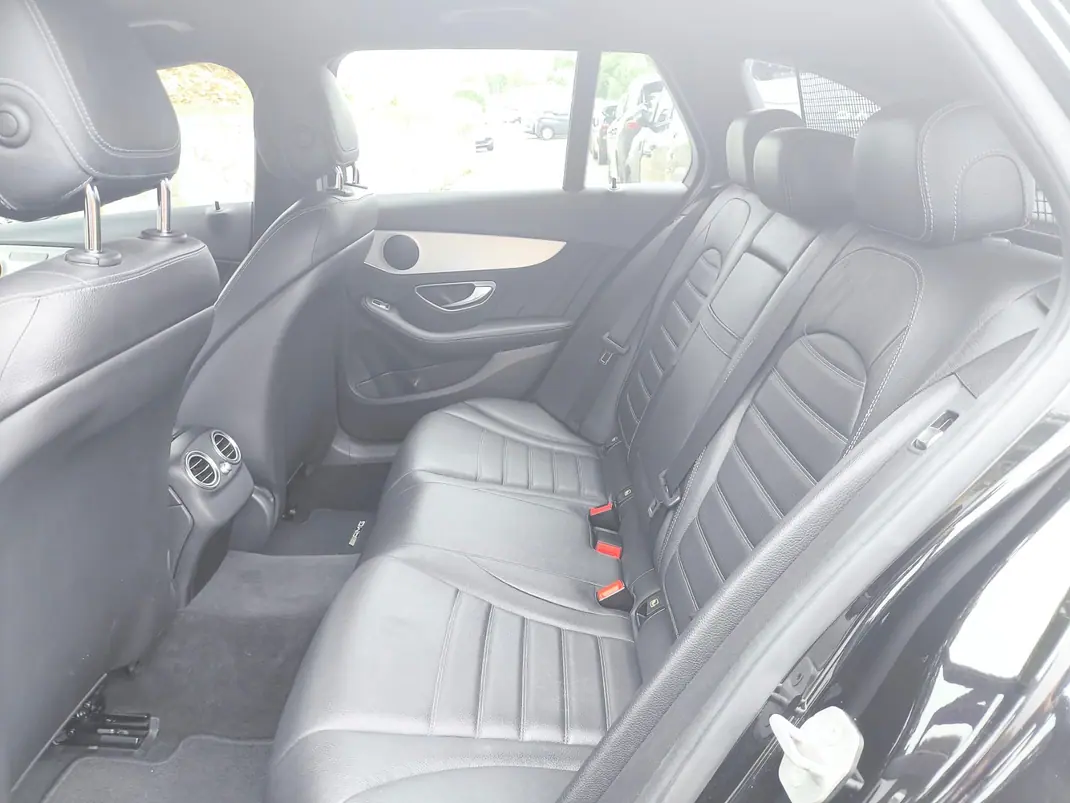 Mercedes-Benz C 350 2016 - 18900 EUR, 140500 km - 140500km - foto 12 de 15