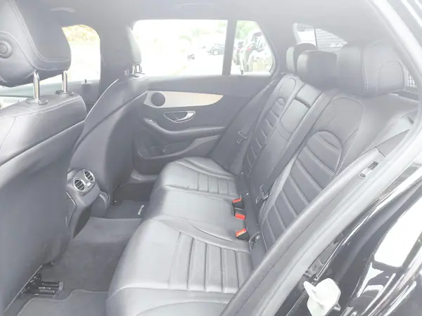 Mercedes-Benz C 350 2016 - 18900 EUR, 140500 km - 140500km - foto 12 de 15