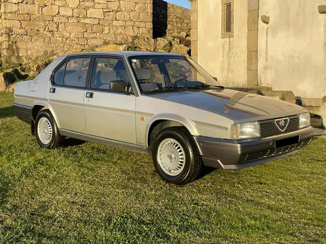 Alfa Romeo 90 1988 - 18900 EUR, 27700 km - 27700km - foto 42 de 60