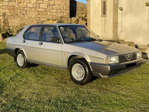 Alfa Romeo 90 1988 - 18900 EUR, 27700 km - AUTO.MOTO.pt - 27700km - foto 42 de 60
