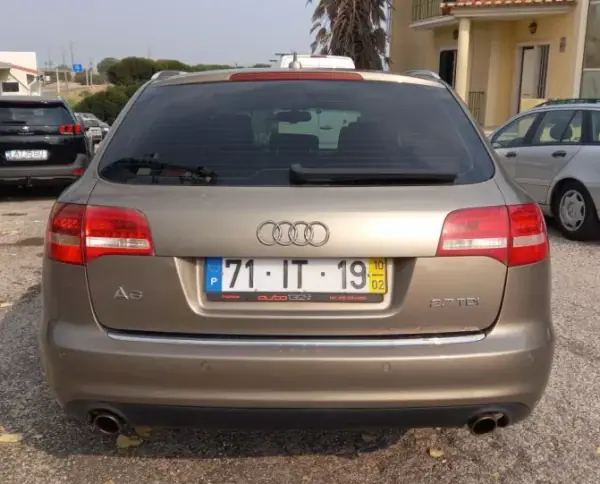 Audi A6 Avant 2010 - 11490 EUR, 266000 km - AUTO.MOTO.pt - 266000km - foto 6 de 28