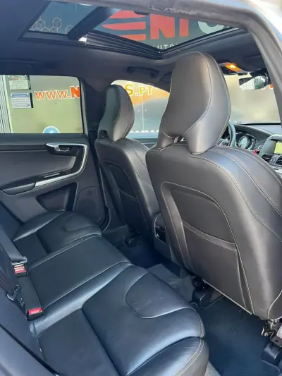 Volvo XC 60 2016 - 22900 EUR, 182664 km - AUTO.MOTO.pt - 182664km - foto 17 de 18