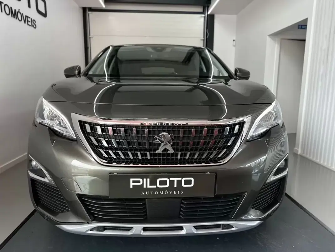 Peugeot 3008 2019 - 14990 EUR, 162229 km - AUTO.MOTO.pt - 162229km - foto 4 de 27