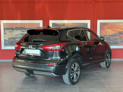 Nissan Qashqai 2018 - 16990 EUR, 168662 km - AUTO.MOTO.pt - 168662km - foto 8 de 21