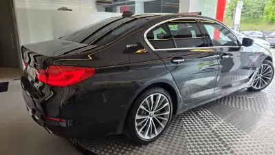 BMW 530 2017 - 21900 EUR, 230206 km - AUTO.MOTO.pt - 230206km - foto 20 de 58