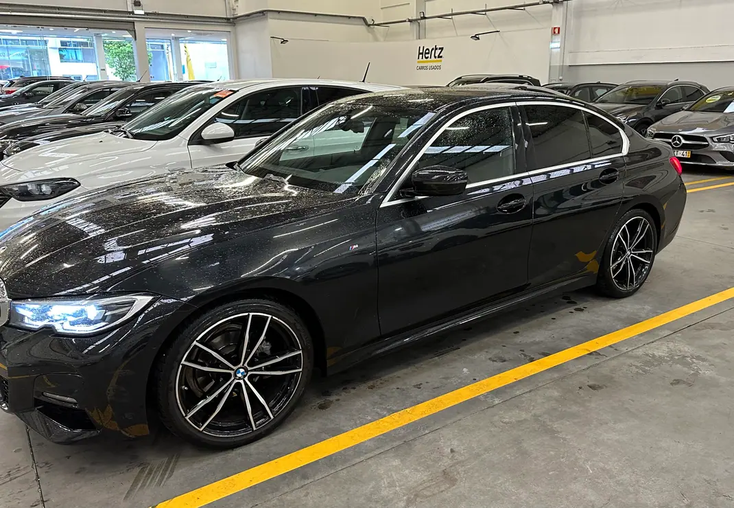 BMW 318 2019 - 25590 EUR, 98500 km - AUTO.MOTO.pt - 98500km - foto 3 de 10