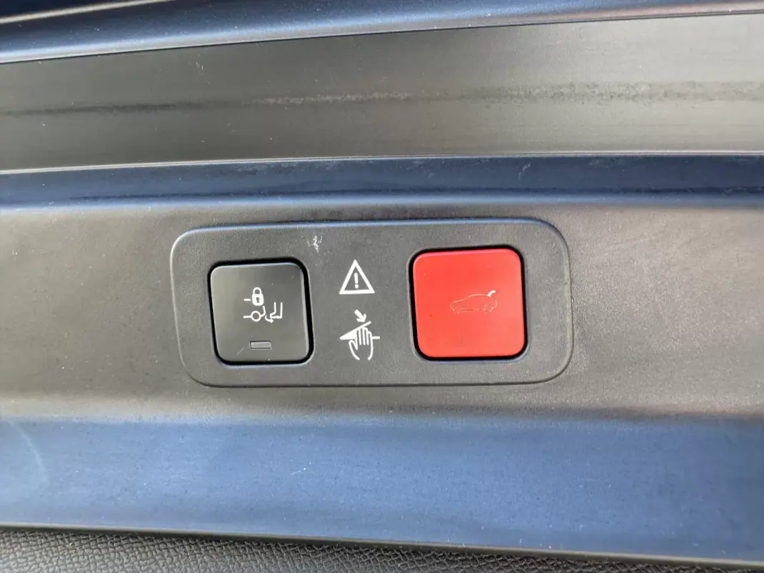 Peugeot 5008 2018 - 14900 EUR, 190000 km - 190000km - foto 73 de 73