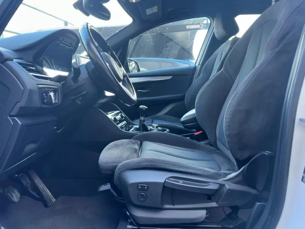 BMW 218 Active Tourer 2015 - 18900 EUR, 130000 km - AUTO.MOTO.pt - 130000km - foto 13 de 25