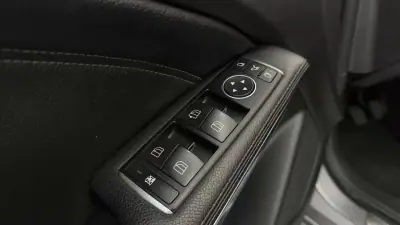 Mercedes-Benz A 180 2013 - 12990 EUR, 237399 km - AUTO.MOTO.pt - 237399km - foto 22 de 28