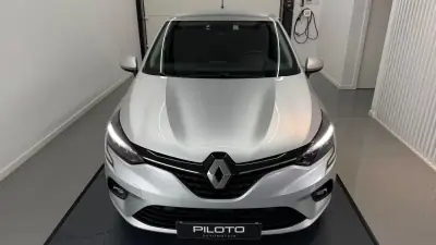 Renault Clio 2022 - 14900 EUR, 136243 km - AUTO.MOTO.pt - 136243km - foto 3 de 30