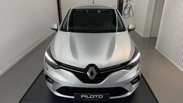 Renault Clio 2022 - 14900 EUR, 136243 km - AUTO.MOTO.pt - 136243km - foto 3 de 30