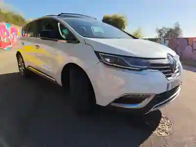 Renault Espace 2016 - 16450 EUR, 171955 km - AUTO.MOTO.pt - 171955km - foto 18 de 31