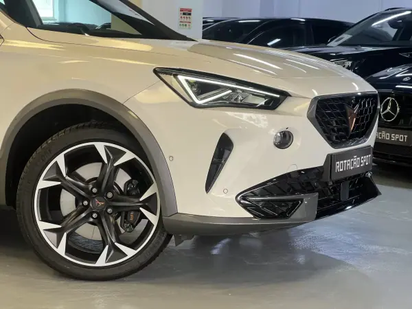 Cupra Formentor 2022 - 29990 EUR, 48000 km - AUTO.MOTO.pt - 48000km - foto 9 de 52