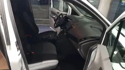 Ford Transit Connect 2021 - 16000 EUR, 122900 km - AUTO.MOTO.pt - 122900km - foto 14 de 18