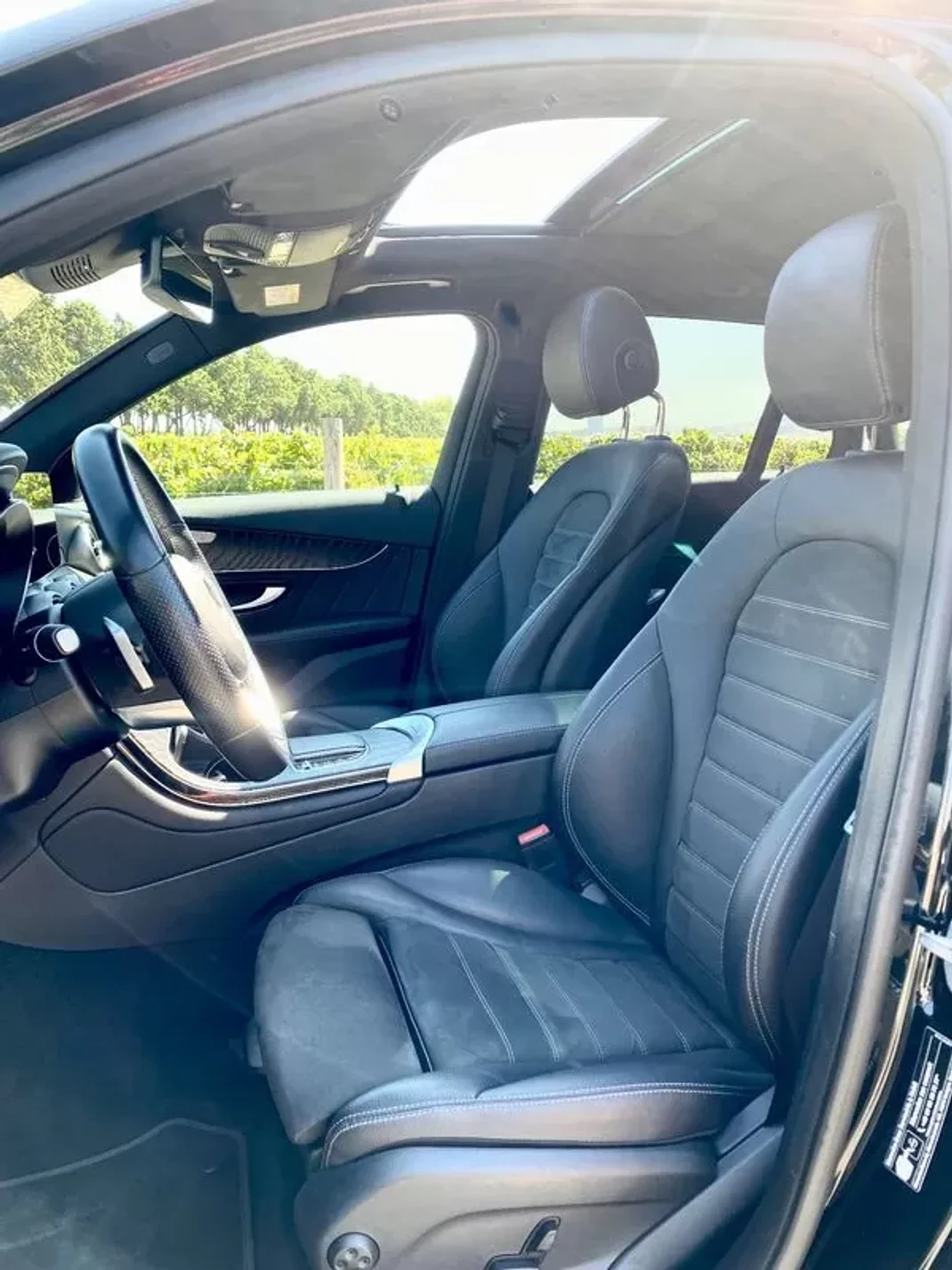 Mercedes-Benz GLC 300 2021 - 45900 EUR, 91900 km - AUTO.MOTO.pt - 91900km - foto 8 de 17