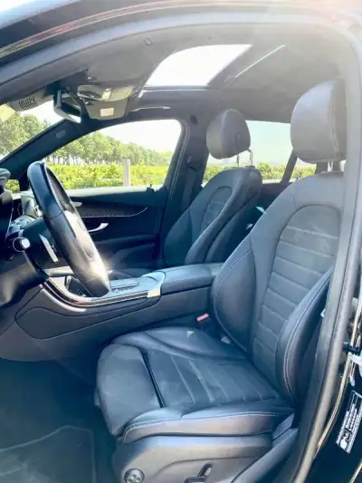 Mercedes-Benz GLC 300 2021 - 45900 EUR, 91900 km - AUTO.MOTO.pt - 91900km - foto 8 de 17