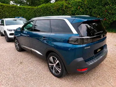 Peugeot 5008 2023 — foto 4 de 9