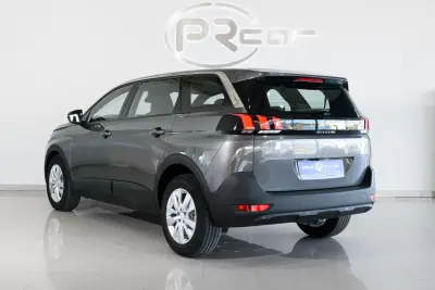 Peugeot 5008 2023 — photo 5 of 36