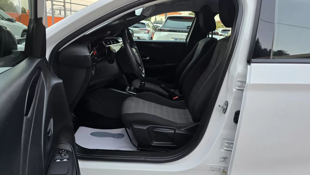 Opel Corsa 2022 - 13750 EUR, 44724 km - AUTO.MOTO.pt - 44724km - foto 12 de 19