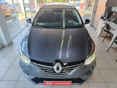 Renault Mégane Sport Tourer 2019 - 13750 EUR, 155000 km - AUTO.MOTO.pt - 155000km - foto 4 de 35