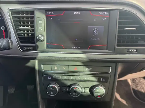 SEAT Leon ST 2020 - 13000 EUR, 124384 km - AUTO.MOTO.pt - 124384km - foto 13 de 24
