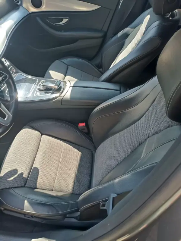 Mercedes-Benz E 300 2019 - 27500 EUR, 150200 km - AUTO.MOTO.pt - 150200km - foto 11 de 18