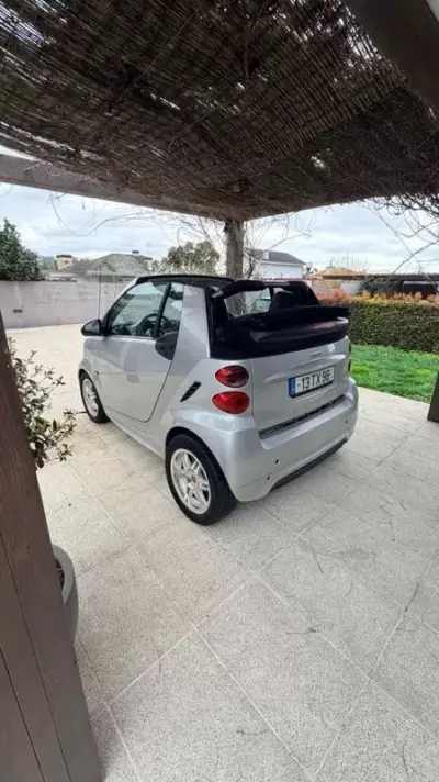 Smart Fortwo Cabrio 2013 - 7999 EUR, 113669 km - AUTO.MOTO.pt - 113669km - foto 5 de 25