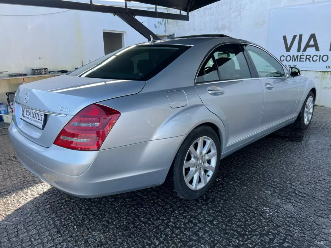 Mercedes-Benz S 320 2007 - 16500 EUR, 205000 km - AUTO.MOTO.pt - 205000km - foto 4 de 5