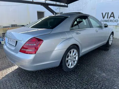 Mercedes-Benz S 320 2007 - 16500 EUR, 205000 km - AUTO.MOTO.pt - 205000km - foto 4 de 5