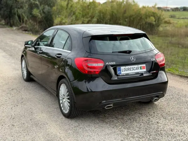 Mercedes-Benz A 180 2015 - 14950 EUR, 180700 km - AUTO.MOTO.pt - 180700km - foto 35 de 37