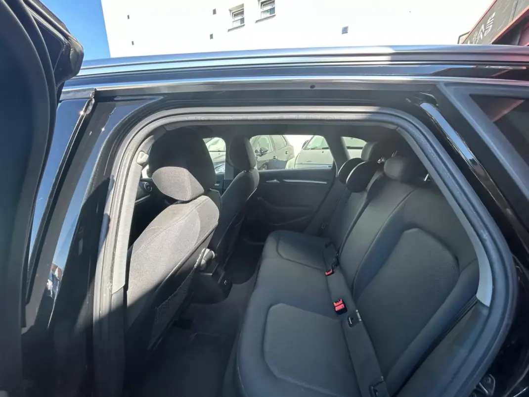 Audi A3 Sportback 2019 - 17950 EUR, 179954 km - 179954km - foto 19 de 22