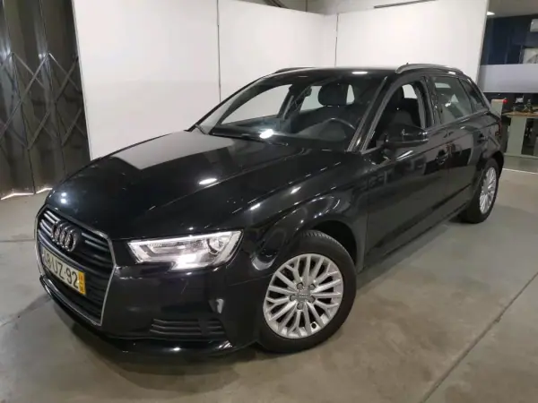 Audi A3 Sportback 2.0 TDI Design 2018 Diesel — 163 117 km Audi A3 Sportback 2.0 TDI Design 2018 Diesel
