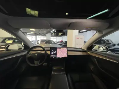 Tesla Model 3 2021 - 31990 EUR, 85000 km - AUTO.MOTO.pt - 85000km - foto 6 de 45