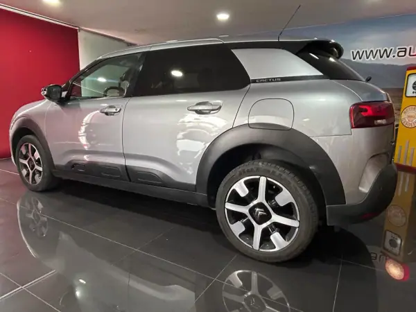 Citroën C4 Cactus 2020 - 14950 EUR, 72854 km - AUTO.MOTO.pt - 72854km - foto 4 de 18