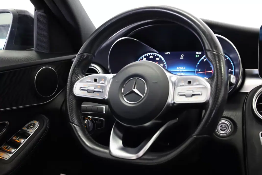 Mercedes-Benz C 200 2019 - 26990 EUR, 136463 km - AUTO.MOTO.pt - 136463km - foto 29 de 43