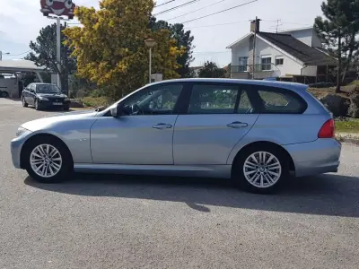 BMW 318 2011 - 10750 EUR, 300000 km - AUTO.MOTO.pt - 300000km - foto 10 de 42