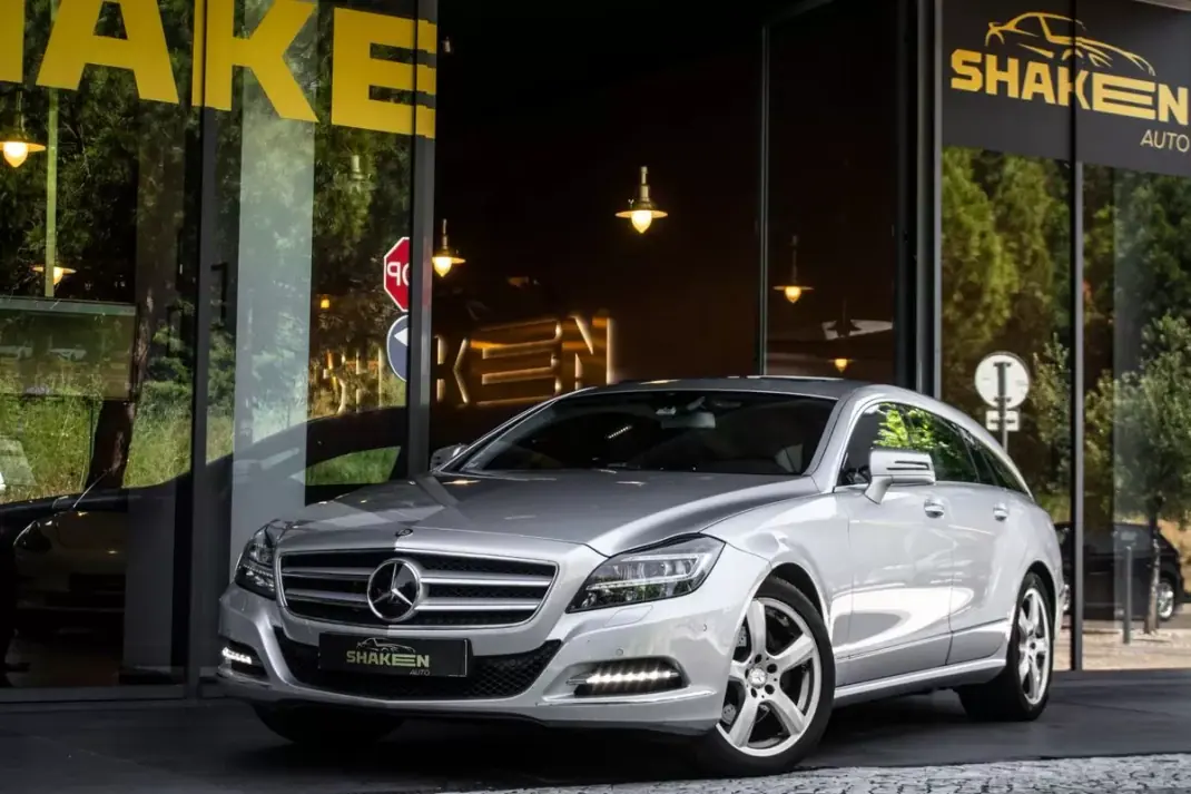 Mercedes-Benz CLS 250 2014 - 24550 EUR, 152749 km - AUTO.MOTO.pt - 152749km - foto 1 de 39