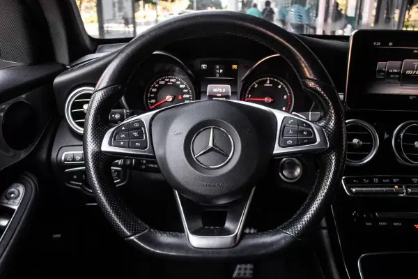 Mercedes-Benz GLC 250 2017 - 37900 EUR, 200857 km - 200857km - foto 14 de 42