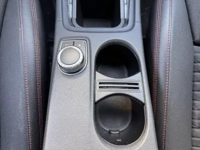 Mercedes-Benz CLA 180 2016 - 18900 EUR, 148405 km - AUTO.MOTO.pt - 148405km - foto 22 de 26