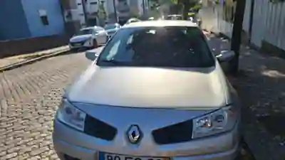 Renault Mégane 2007 - 2000 EUR, 318000 km - AUTO.MOTO.pt - 318000km - foto 4 de 9
