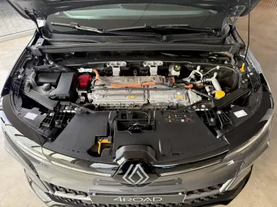 Renault Mégane E-Tech 2023 - 25500 EUR, 58000 km - AUTO.MOTO.pt - 58000km - foto 19 de 121