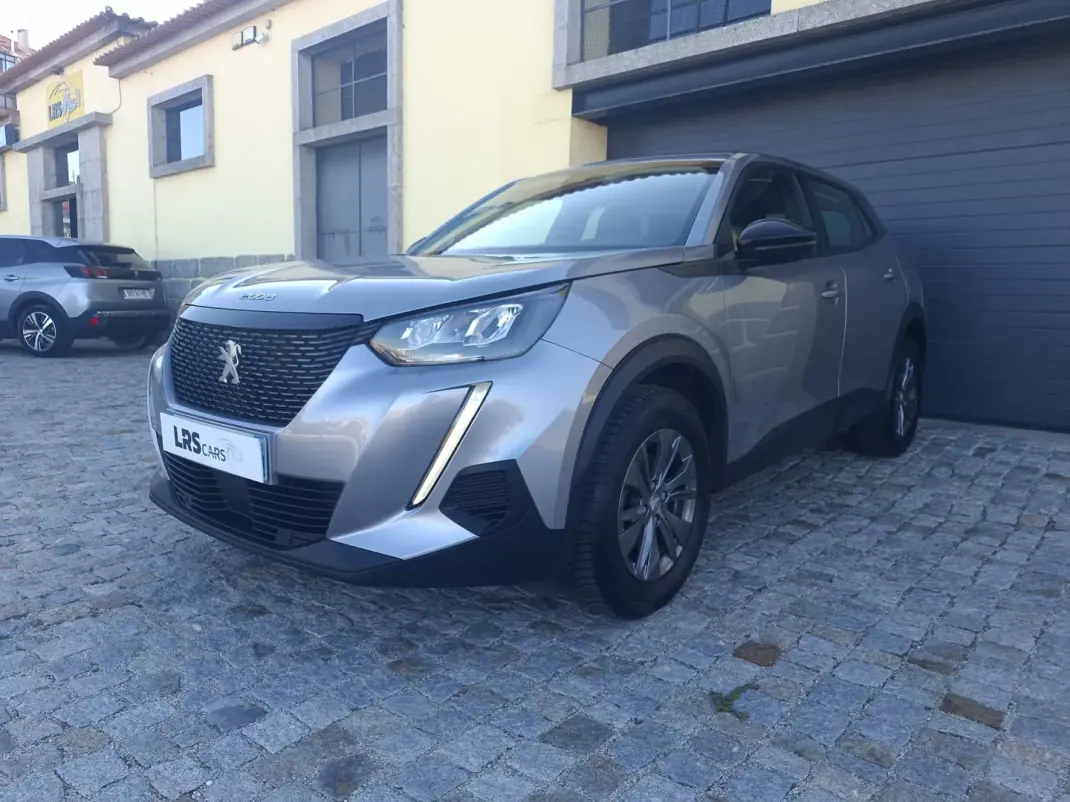 Peugeot 2008 2022 - 16490 EUR, 88812 km - 88812km - foto 3 de 18