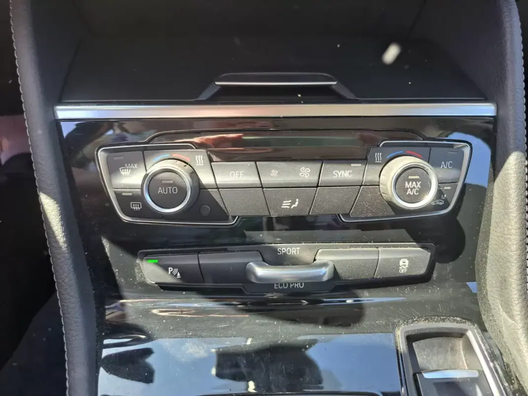 BMW 218 Active Tourer 2015 - 15950 EUR, 206206 km - 206206km - foto 5 de 21