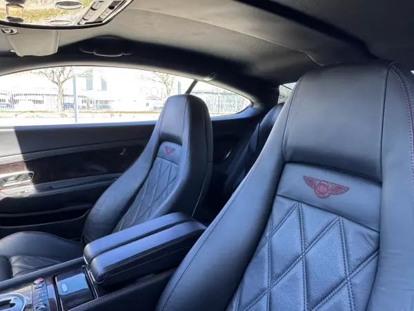Bentley Continental 2009 - 95000 EUR, 60000 km - AUTO.MOTO.pt - 60000km - foto 10 de 23