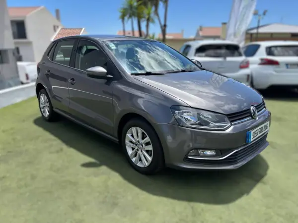Volkswagen Polo 2017 - 10990 EUR, 146070 km - AUTO.MOTO.pt - 146070km - foto 3 de 12