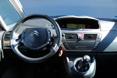 Citroën C4 Picasso 2010 - 3990 EUR, 290212 km - 290212km - foto 14 de 24