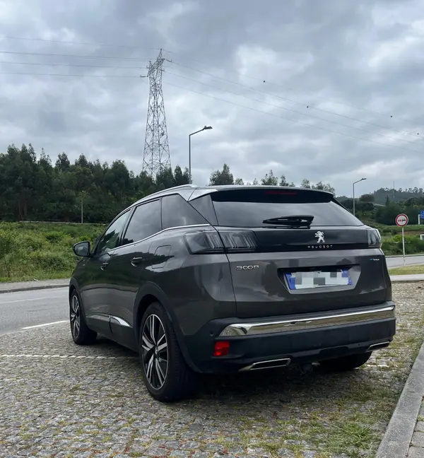Peugeot 3008 2022 - 26000 EUR, 89000 km - AUTO.MOTO.pt - 89000km - foto 3 de 15