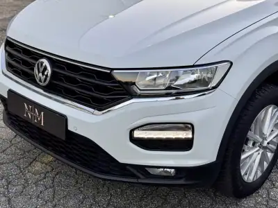 Volkswagen T-Roc 2020 - 23500 EUR, 88000 km - AUTO.MOTO.pt - 88000km - foto 11 de 27